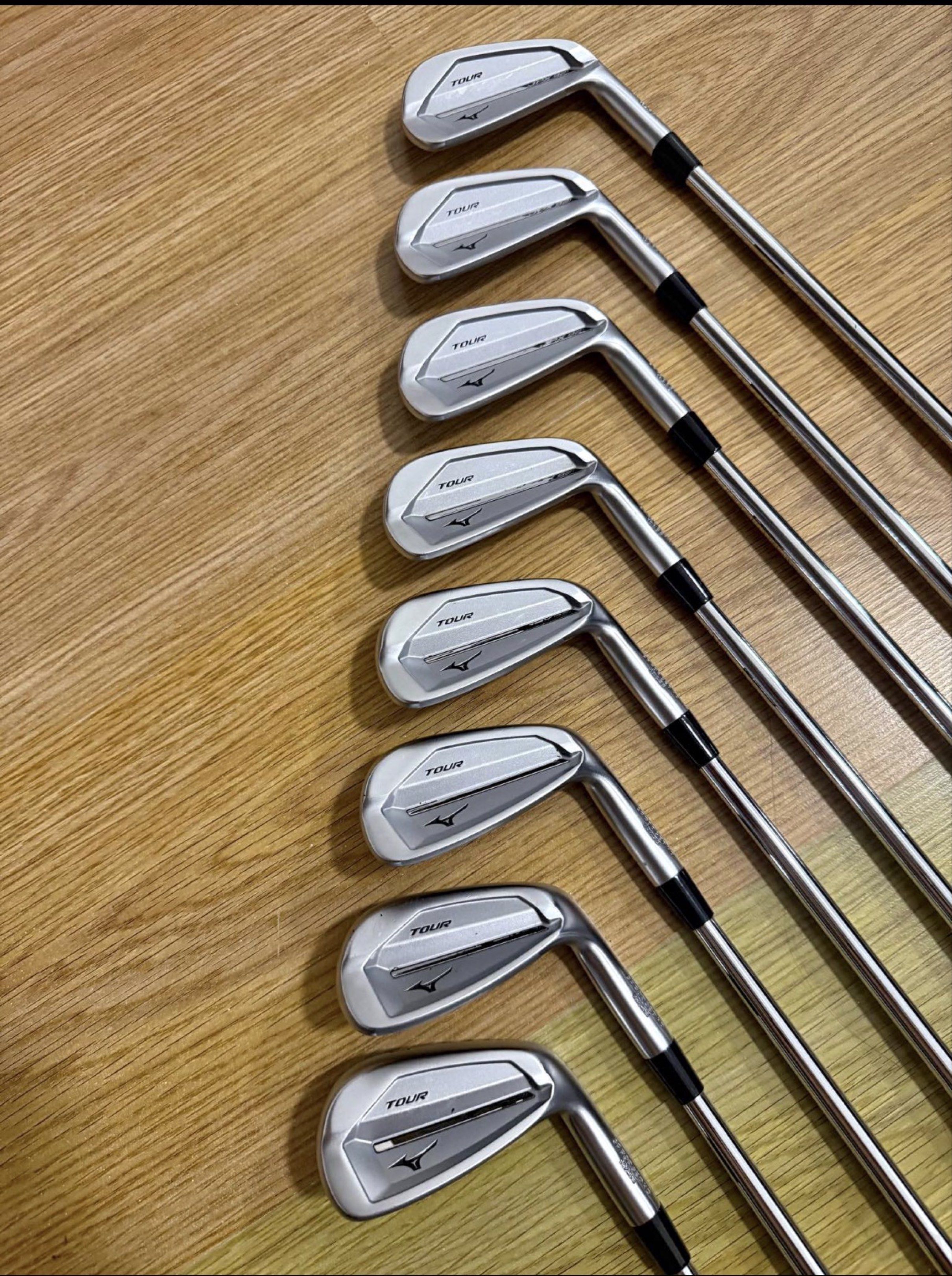Mizuno JPX 921 Tour Irons Set (Category: Golf) located in Manila. Submitted by XtraRice (Listing ID 1421013728, Image 1). Description: Mizuno JPX 921 Tour Iron Set – Complete (4 to Gap Wedge) Very good condition, well cared for. True players-grade forged irons with exceptional feel and control. Specifications • Brand: Mizuno • Model: JPX 921 Tour (2020-2021 line up) • Set: 4, 5, 6, 7, 8, 9, P, G (complete 8pc. set) • Shaft: N.S. Pro Modus Tour 11