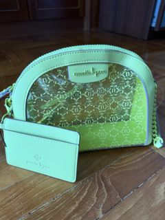 (Category: ) located in . Submitted by secondhandtreasuressg (Listing ID 1420995468, Image 1). Description: .
