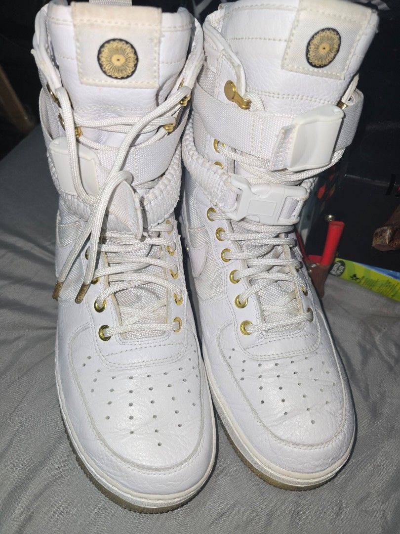 Nike air size 43 (Category: Sneakers) located in Davao. Submitted by declutter2161 (Listing ID 1421077053, Image 3). Description: Nike air size 43 sa pamangkin ko po to. ayaw ng gamitin kasi tamad mglaba. he has 30+ pairs of jordans nego po basta wag lang barat.