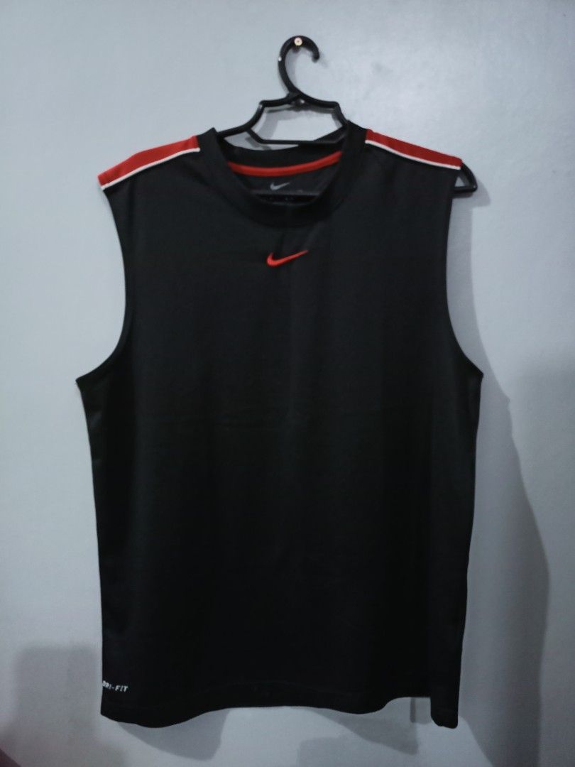 Nike Sportswear Black (Category: Activewear) located in Rosales. Submitted by brandeduseditems (Listing ID 1421040410, Image 1). Description: Nike Sportswear Drifit Black/Red XL In good condition. .