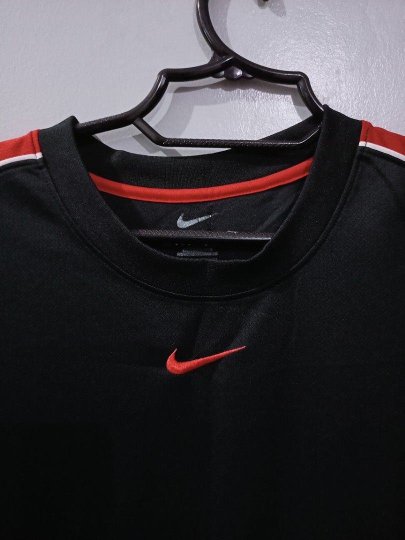 Nike Sportswear Black (Category: Activewear) located in Rosales. Submitted by brandeduseditems (Listing ID 1421040410, Image 3). Description: Nike Sportswear Drifit Black/Red XL In good condition. .