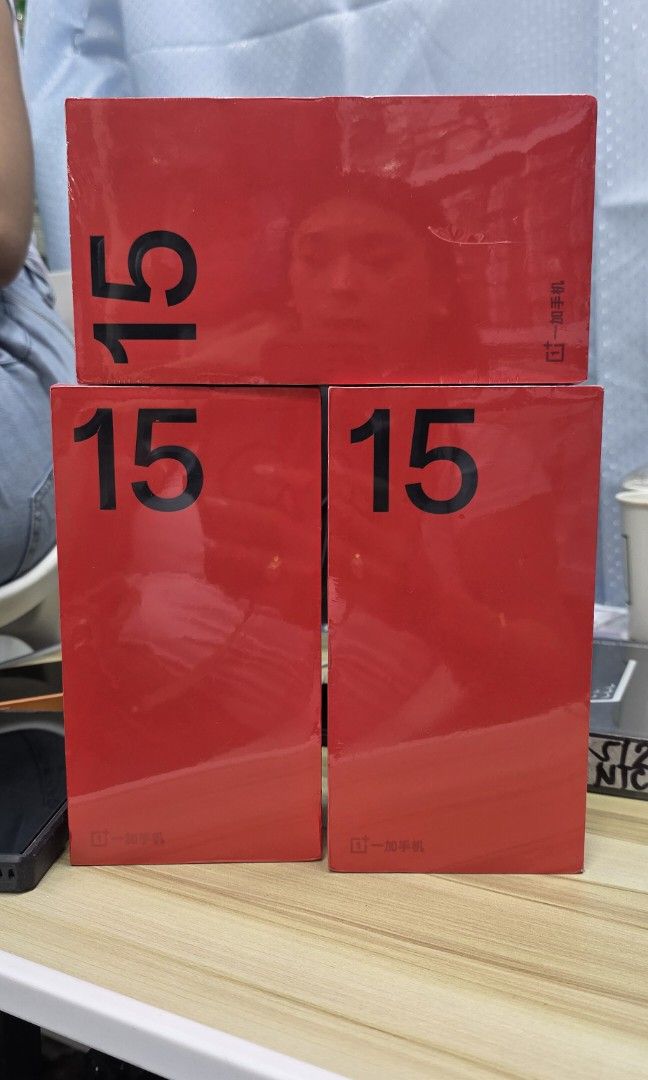 One Plus 15 16gb 512gb Global Variant (Category: OnePlus) located in Manila. Submitted by lenweltong05295 (Listing ID 1420997697, Image 2). Description: One Plus 15 16gb 512gb Global Variant Brandnew Sealed with Warranty Onhand Stock.