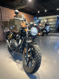 (Category: ) located in . Submitted by Premium.Moto (Listing ID 1421050406, Image 1). Description: .
