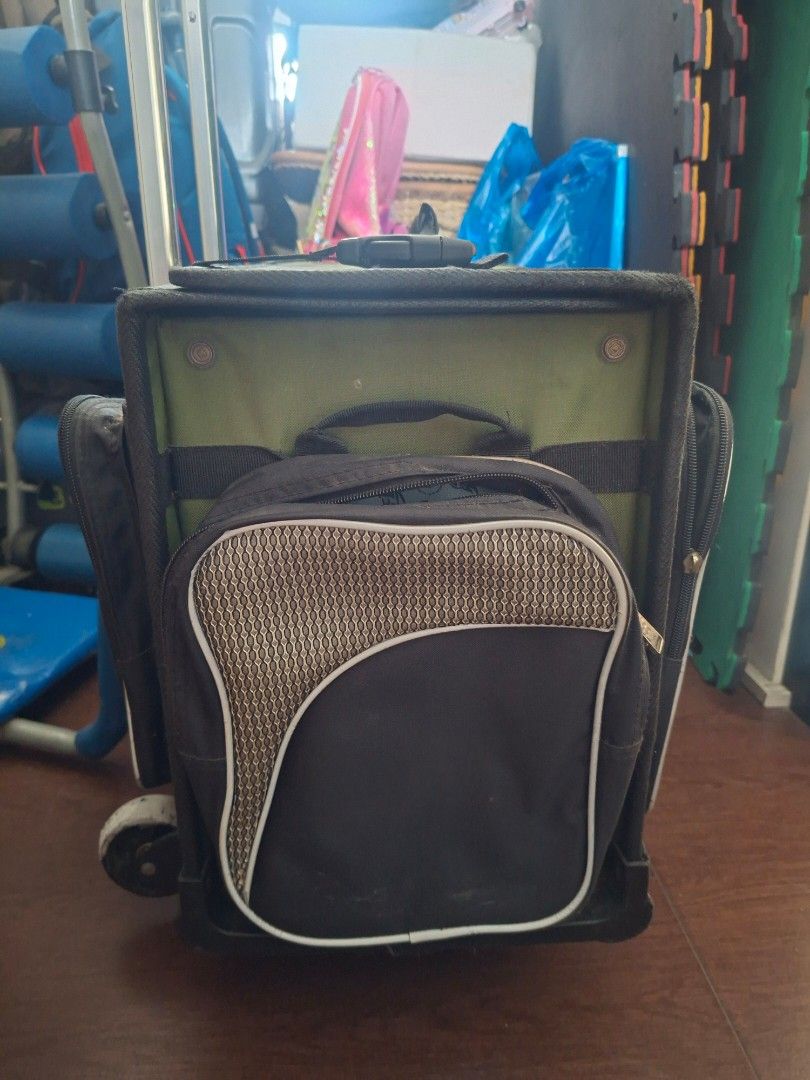 Rolling Backpack with Car Design (Category: Backpacks) located in Taguig. Submitted by mamizes (Listing ID 1421014418, Image 3). Description: barbie -300 spiderman 800 green car -1500.