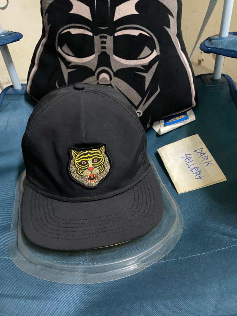 RVCA Tiger Patch Cap (Category: Cap & Hats) located in Johor Bahru. Submitted by darksellers (Listing ID 1421087487, Image 1). Description: - RVCA cap with tiger patch - Mid-fit design - Adjustable strap - Made in China - Like new - RM100 - COD JB Tebrau .