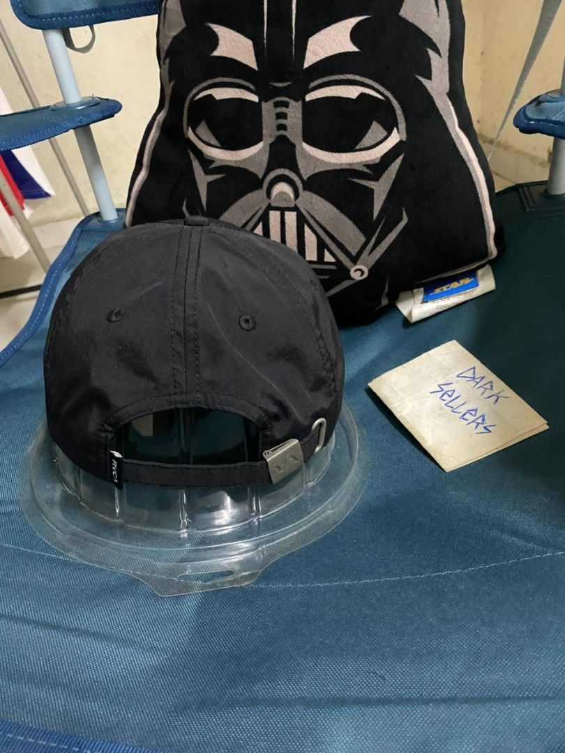 RVCA Tiger Patch Cap (Category: Cap & Hats) located in Johor Bahru. Submitted by darksellers (Listing ID 1421087487, Image 2). Description: - RVCA cap with tiger patch - Mid-fit design - Adjustable strap - Made in China - Like new - RM100 - COD JB Tebrau .