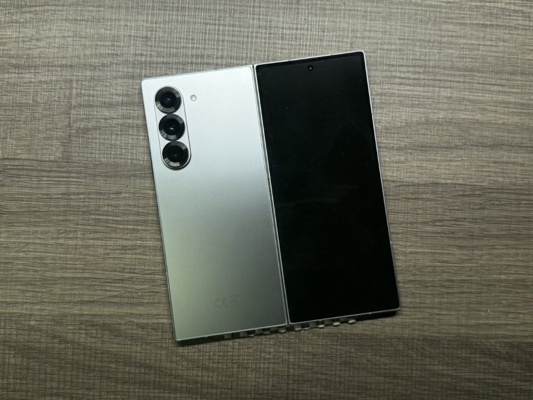 Samsung Galaxy Z Fold 6 | Silver Shadow (Category: Samsung) located in Valenzuela. Submitted by rikamp1orr (Listing ID 1420997763, Image 1). Description: SALE/SWAP to lower units (+Add cash) Preferably foldable also or iPhone/iOS. Samsung Galaxy Z Fold 6 | Silver Shadow 12GB RAM / 256GB Storage NTC Approved, Dual Sim Openline with no sim restrictions ✨ Condition: Minimal to unnoticeable signs of usage. • No dead pixels • No lines, black dots • Bo