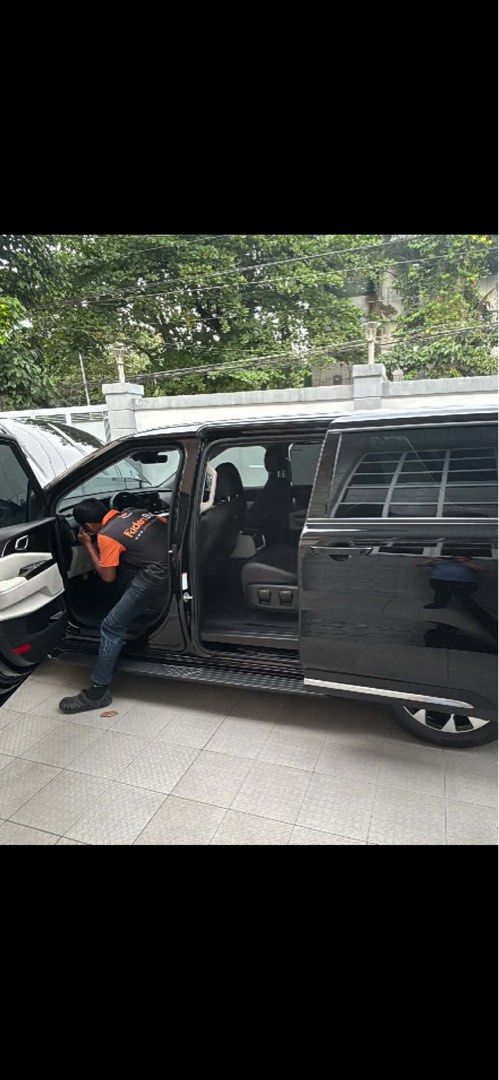 Step Board for Kia Carnival 2022-2026 model (Category: Body Parts and Accessories) located in Mandaluyong City. Submitted by ceeejay.chua (Listing ID 1421065496, Image 3). Description: Kia Carnival Step board 2022-2026 25k bnew price Selling for 8k only.