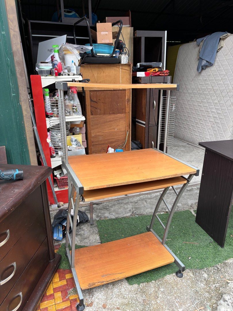 Study table (Category: Tables & Sets) located in Kuala Lumpur. Submitted by john_2628 (Listing ID 1421072425, Image 3). Description: HOW TO PURCHASE: Step 1️⃣ SCREEN-SHOT this page & then WASP📨 the item’s picture to 0️⃣1️⃣0️⃣ 8️⃣1️⃣8️⃣ 2️⃣6️⃣4️⃣8️⃣- to check the availability. Step 2️⃣ Get an appointment & location to come to inspect or pick-up the item. Google map / Waze🚩 U.F.M. Used furniture Malaysia [Online Shop] *No 92a, Lot 110059, Puchong