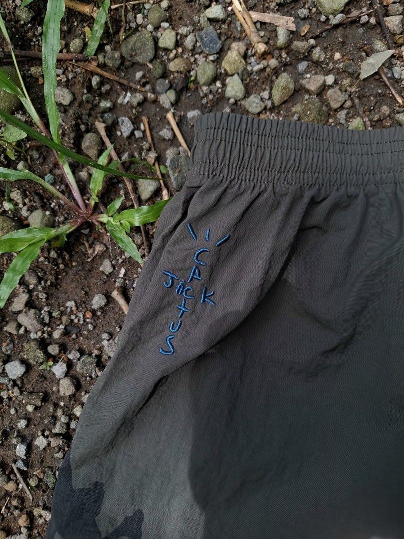 Travis Scott Cactus Jack For Fragment Imagination Shorts Olive (Category: Shorts) located in Victorias. Submitted by doc_keith (Listing ID 1420983321, Image 3). Description: Travis Scott Cactus Jack For Fragment Imagination Shorts Olive 🌵 Size: XL (17.5-19x17) Condition: Prestine 🔥 Color rate: 10/10 Issue: ✖️✖️✖️ 3000 shipped Negros Occidental.