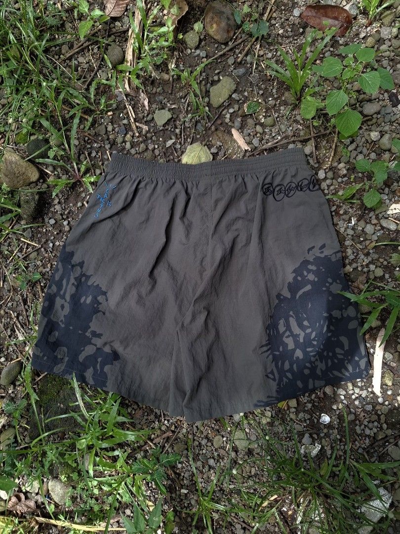Travis Scott Cactus Jack For Fragment Imagination Shorts Olive (Category: Shorts) located in Victorias. Submitted by doc_keith (Listing ID 1420983321, Image 2). Description: Travis Scott Cactus Jack For Fragment Imagination Shorts Olive 🌵 Size: XL (17.5-19x17) Condition: Prestine 🔥 Color rate: 10/10 Issue: ✖️✖️✖️ 3000 shipped Negros Occidental.