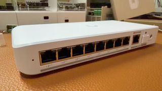 Unifi POE Switch 2.5G492730987116636160