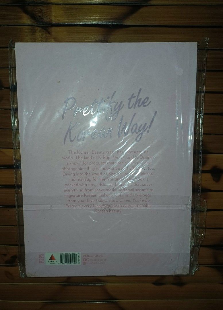Unnie, You're So Pretty Book (Category: Storybooks) located in Santa Barbara. Submitted by pastelscribble (Listing ID 1420948102, Image 2). Description: 🏷wts lfb | wtb lfs ph only book kpop korean cosmetic beauty girl pink booklet summit bookstore booksale gift Book, "Unnie, You're So Pretty," focuses on Korean-inspired skincare, makeup, and fashion. It provides guidance for every pretty. The back of the book states, "Prettify the Korean Way!" a