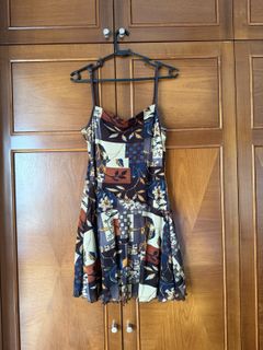 (Category: ) located in . Submitted by secondhandtreasuressg (Listing ID 1420999788, Image 1). Description: .