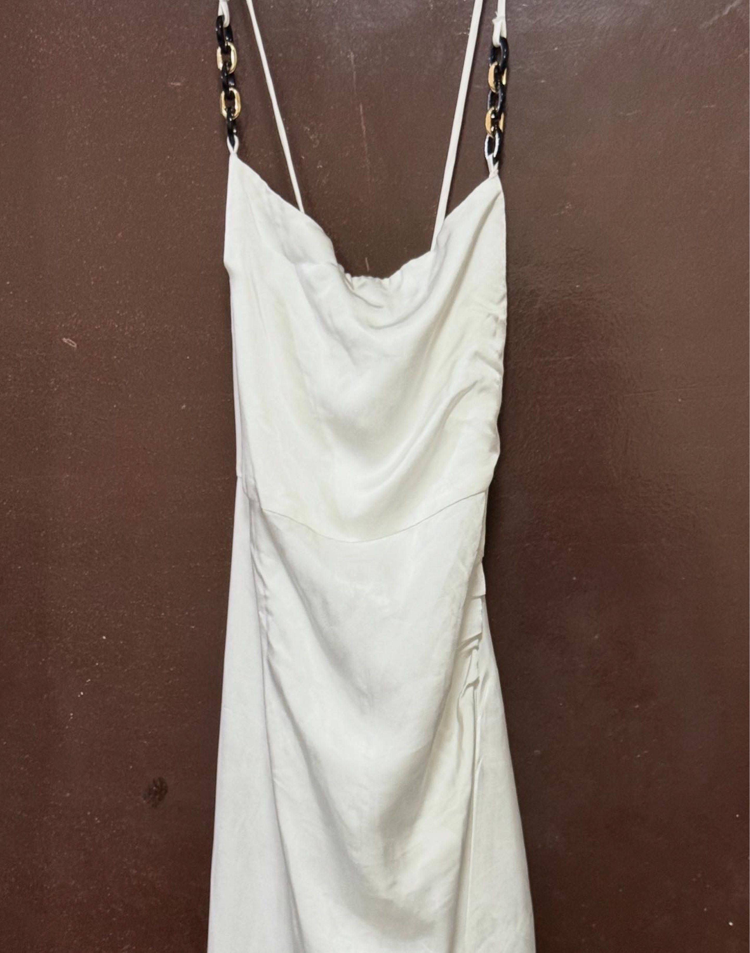 Zara Chain Strap Stain Effect Dress (Category: Dresses) located in Cebu City. Submitted by closetandcosmetics (Listing ID 1421091744, Image 2). Description: preloved zara white satin dress. worn only once. it's super nice in person, just a little big on me :)) .