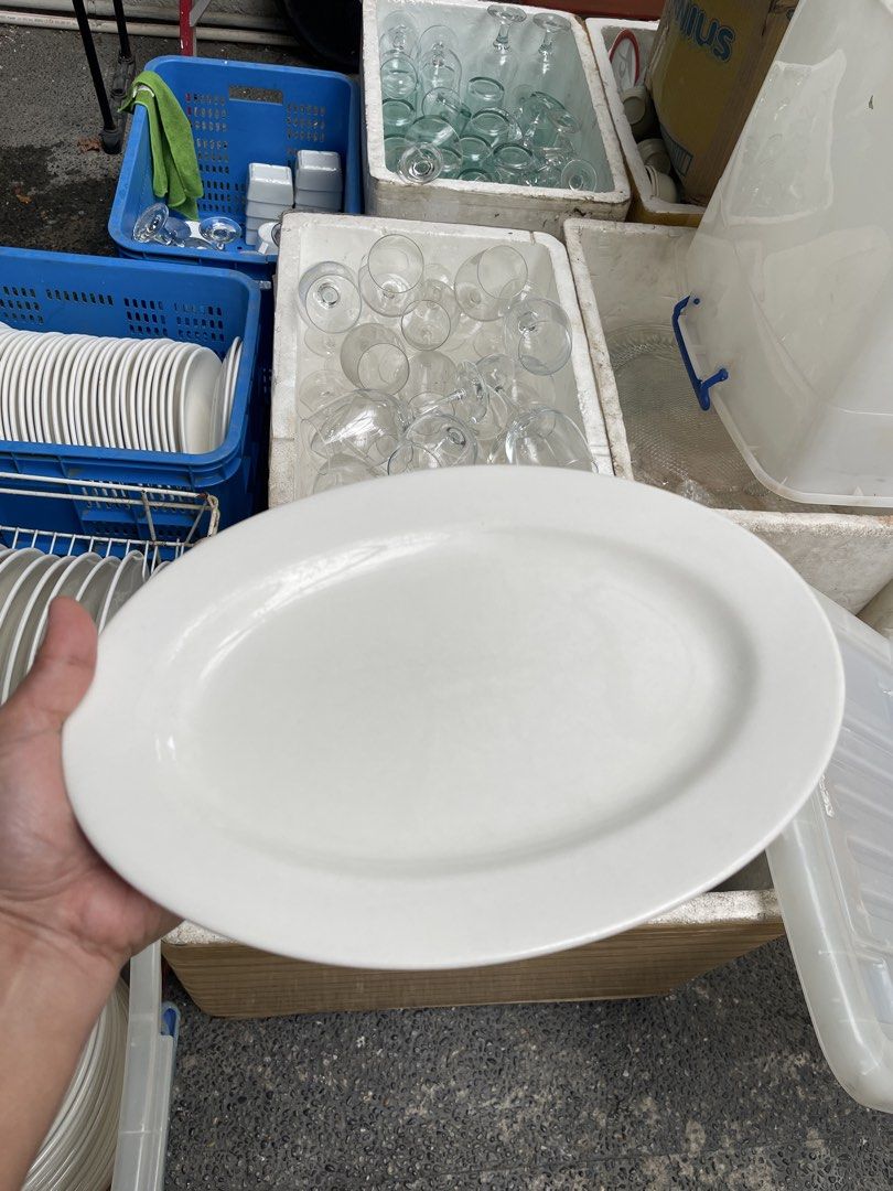 11” Oval Plate for restaurants (Category: Dinnerware & Cutlery) located in Antipolo. Submitted by michelleannemendiola (Listing ID 1421233805, Image 2). Description: Heavy white oval 11-inch plates - Previously used in a restaurant - We have 35pcs available - Price listed is per plate, but we can offer a discount for bulk purchases Thank you!.