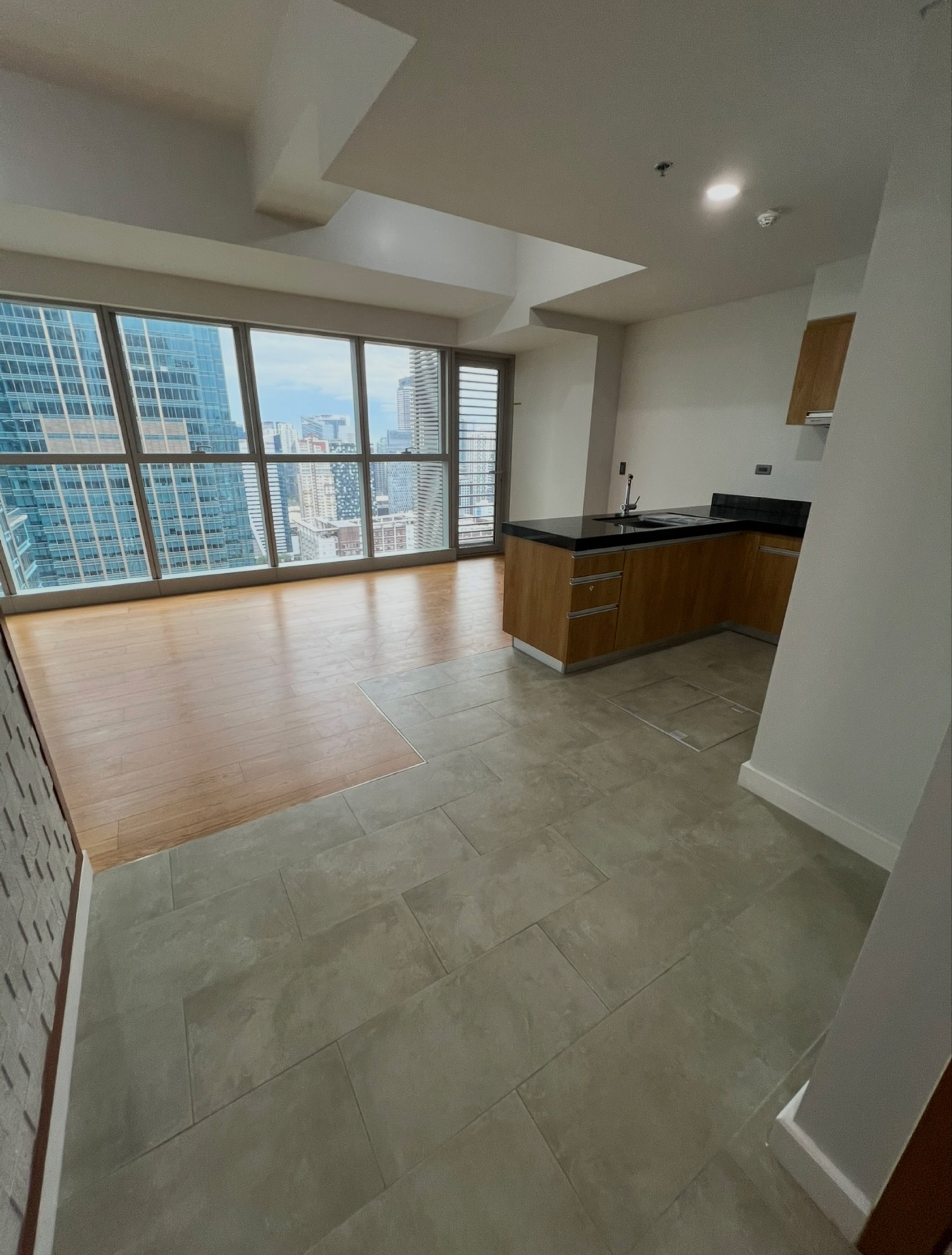 (Category: ) located in . Submitted by designandspace (Listing ID 1389218055, Image 1). Description: .
