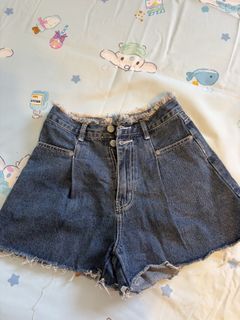 (Category: ) located in . Submitted by lx2002 (Listing ID 1421128154, Image 1). Description: .