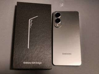 （分類：）位於 。 由 peterlau0818 提交（商品編號 1421142777，圖片 1）。簡介： 。