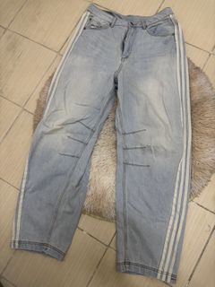 (Category: ) located in . Submitted by tiew94 (Listing ID 1421263484, Image 1). Description: .
