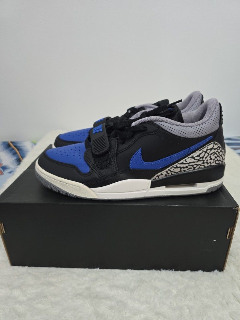 Air Jordan Legacy 312 Low (Category: Sneakers) located in Quezon City. Submitted by simonpeterang (Listing ID 1421121587, Image 1). Description: Air Jordan Legacy 312 Low Blue/White size: 10US brand new with box Price: 4500 Php PM for details.