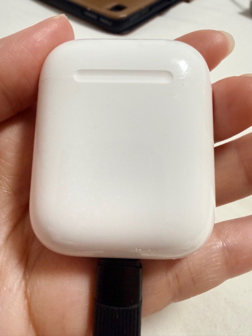 Apple AirPods 265561378135299113