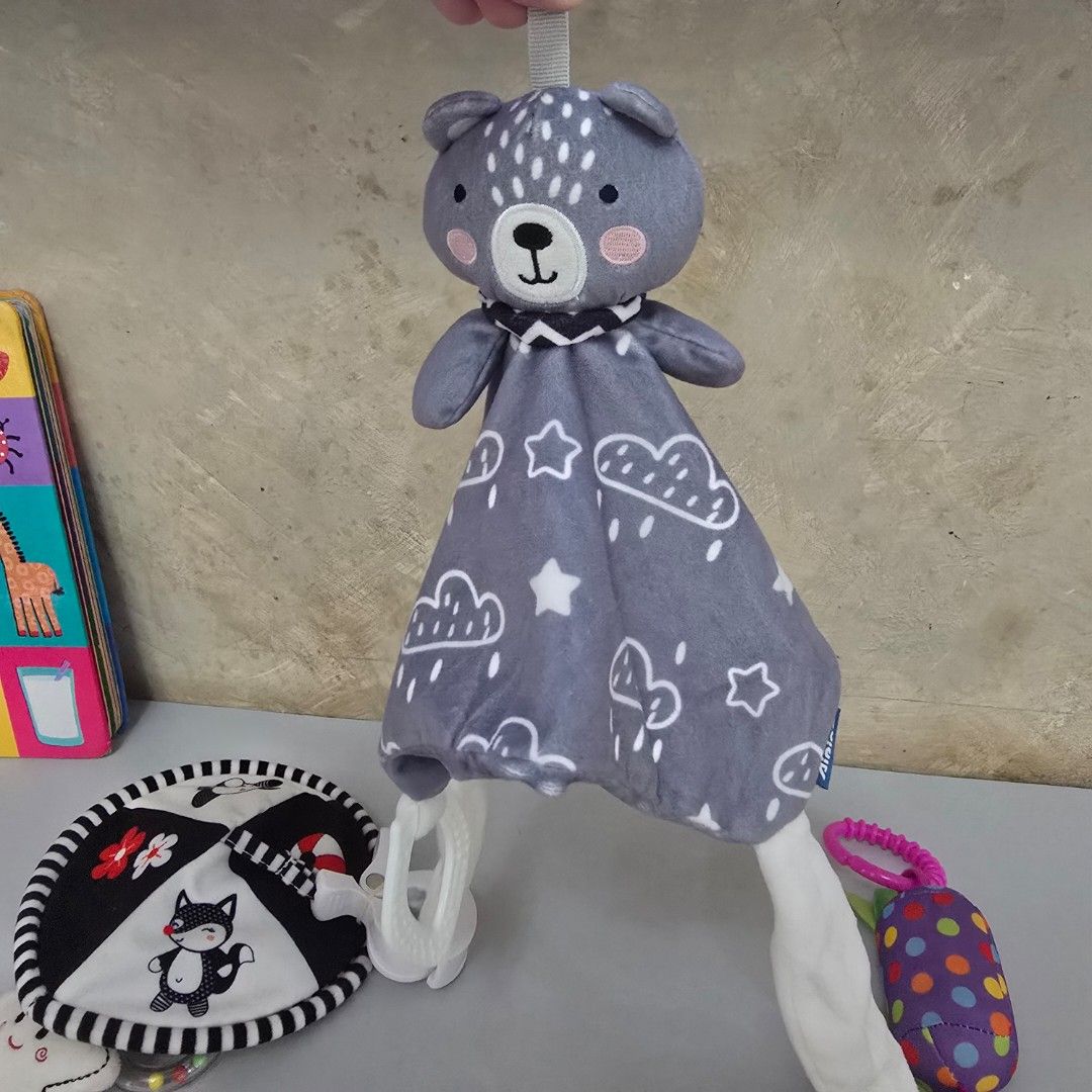 Baby Play Gym Toy (Category: Infant Playtime) located in Las Pinas. Submitted by destashingpinayph (Listing ID 1421139502, Image 3). Description: - Colorful baby play gym - Features bear, owl, and black & white patterned toy - Designed to stimulate baby's senses - Includes different textures and patterns - Comes with a ring for easy hanging.