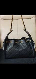 (Category: ) located in . Submitted by selling23 (Listing ID 1421183478, Image 1). Description: .