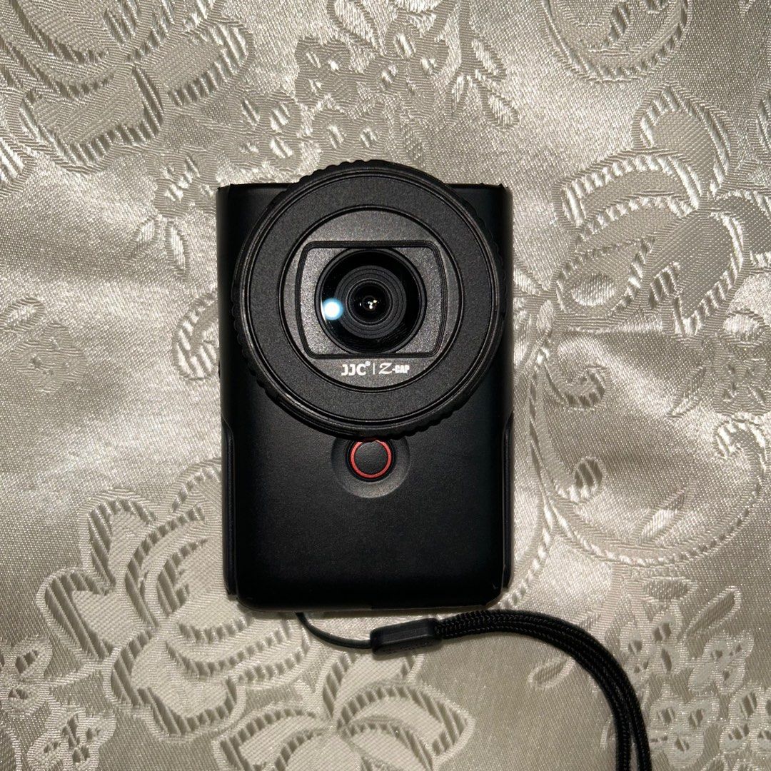 CANON PowerShot V10 (Category: Cameras) located in Manila. Submitted by hvscloset (Listing ID 1421204346, Image 3). Description: .