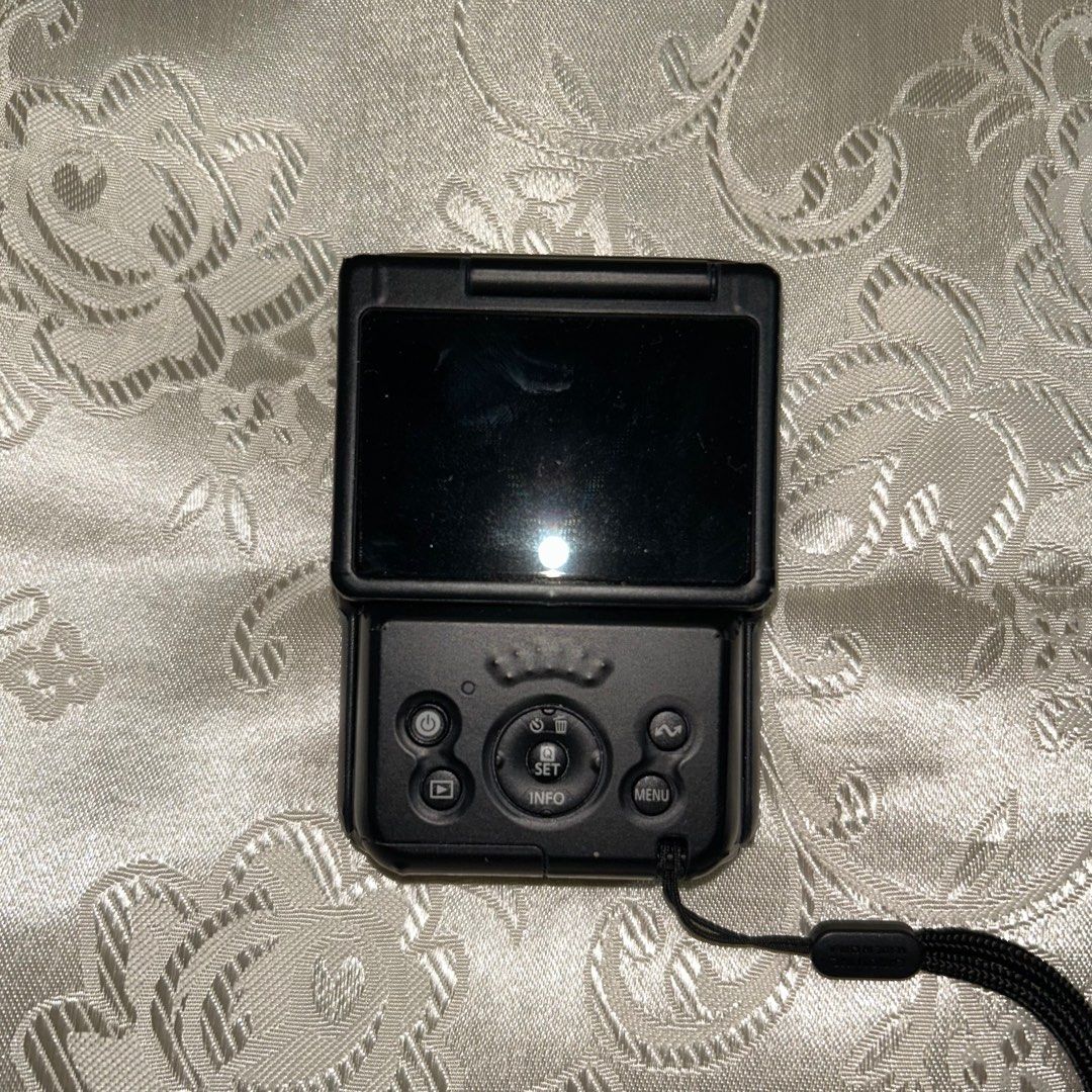 CANON PowerShot V10 (Category: Cameras) located in Manila. Submitted by hvscloset (Listing ID 1421204346, Image 1). Description: .