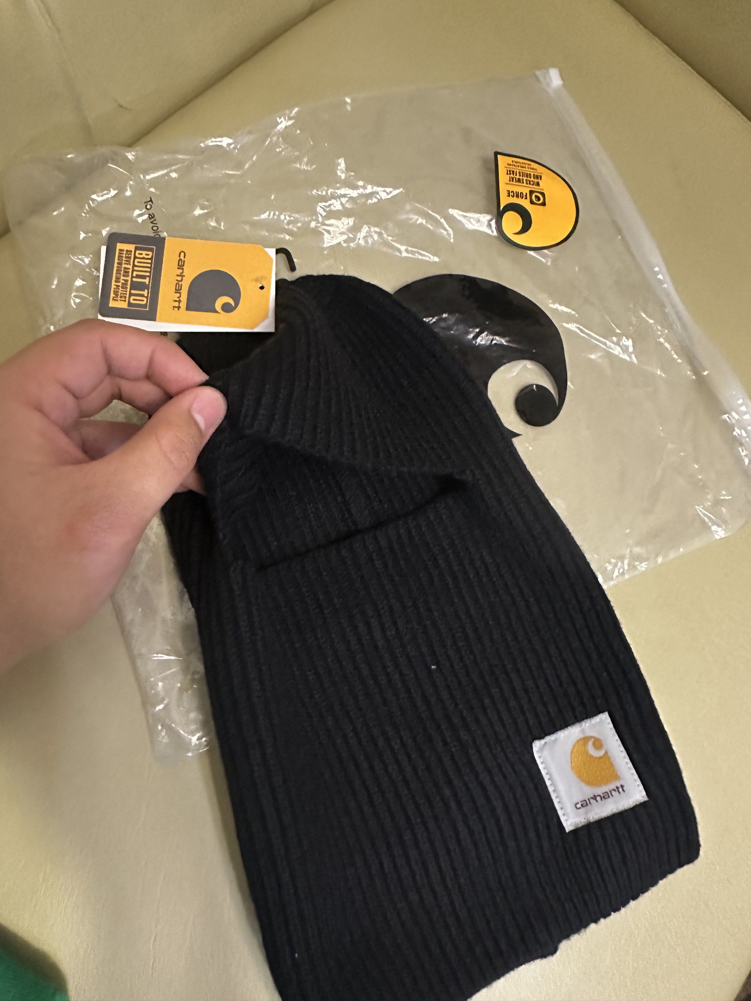Carhartt A18-BLK Black balaclava (Category: Caps & Hats) located in Quezon City. Submitted by ALLGOOD_THRIFT (Listing ID 1421219717, Image 2). Description: Brandnew with hangtag .