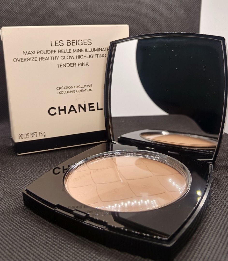 CHANEL HIGHLIGHTING POWDER (Category: Makeup) located in Bacoor. Submitted by aesthetic.bloom_01 (Listing ID 1421164360, Image 1). Description: BRAND NEW WITH BOX CHANEL LES BEIGES OVERSIZE HEALTHY GLOW HIGHLIGHTING POWDER 15 grams -ALL ITEMS ARE GUARANTEED AUTHENTIC OR MONEY BACK IF PROVEN FAKE 💯.