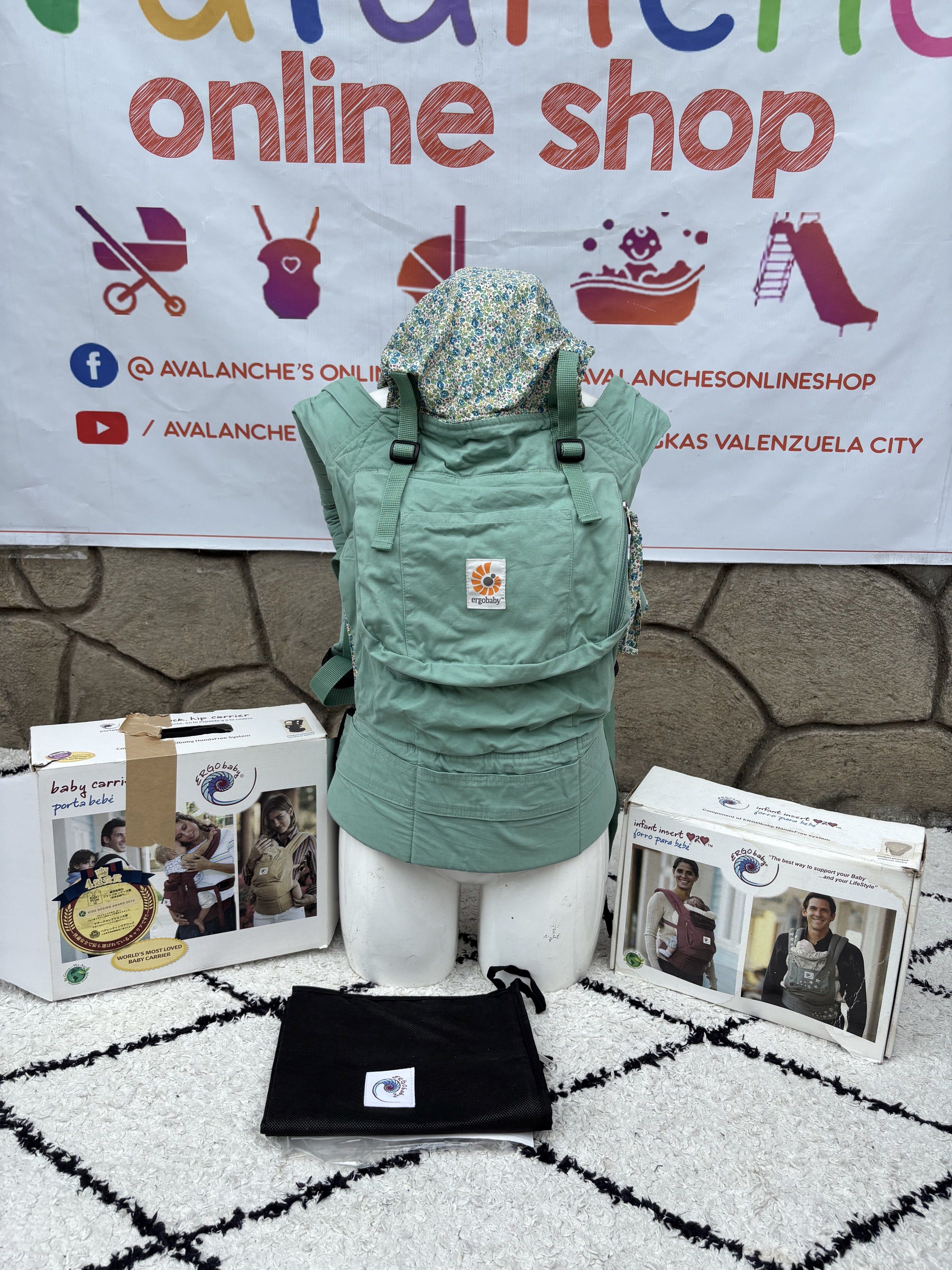 Ergobaby Original carrier with infant insert (Category: Carriers & Slings) located in Manila. Submitted by avalanchesonlineshopmainacount (Listing ID 1421237481, Image 1). Description: .