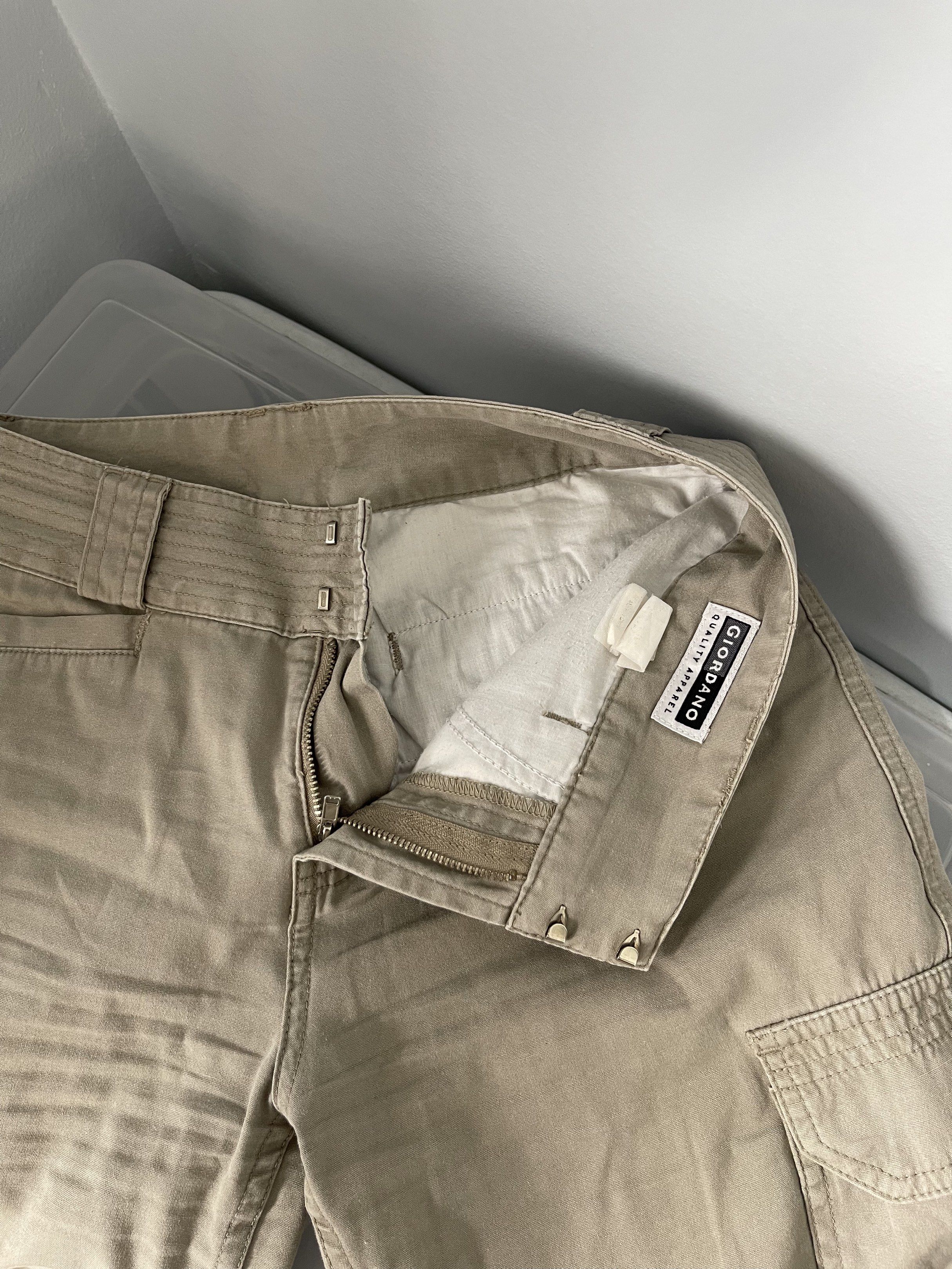 Giordano Cargo Pants (Small) (Category: Other Bottoms) located in Taguig. Submitted by cs4lt (Listing ID 1421155554, Image 2). Description: .