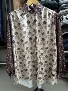 (Kategori: ) berada di . Dikirim oleh declutter.thecloset (ID iklan 1421146438, Gambar 1). Deskripsi: .