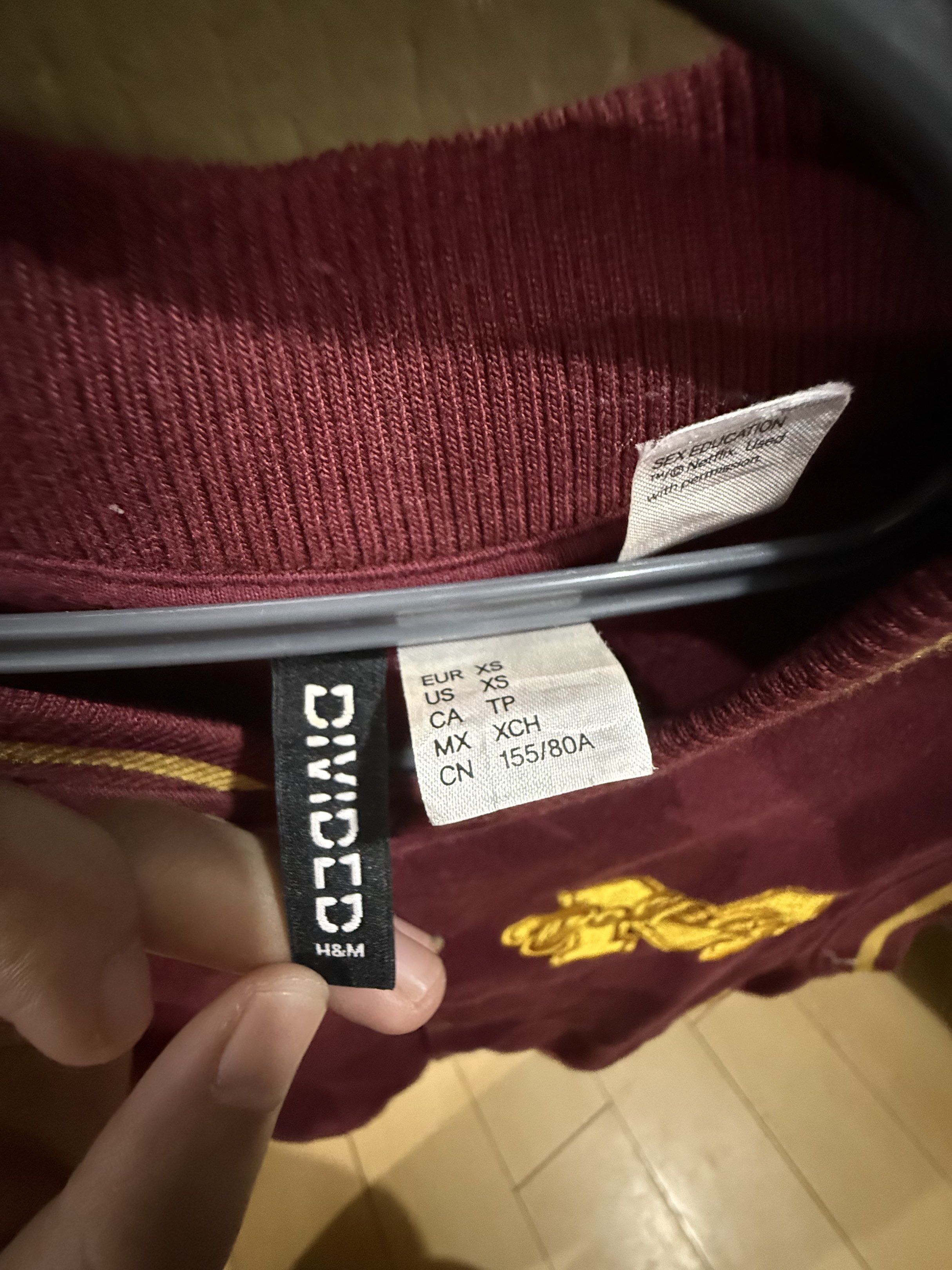H&M Varsity Tee (Category: Sleeveless) located in Manila. Submitted by labebemae (Listing ID 1421261477, Image 2). Description: Declutterring my wardrobe H&M Varsity tee XS size Used once or twice only Buyer to shoulder lalamove sf.