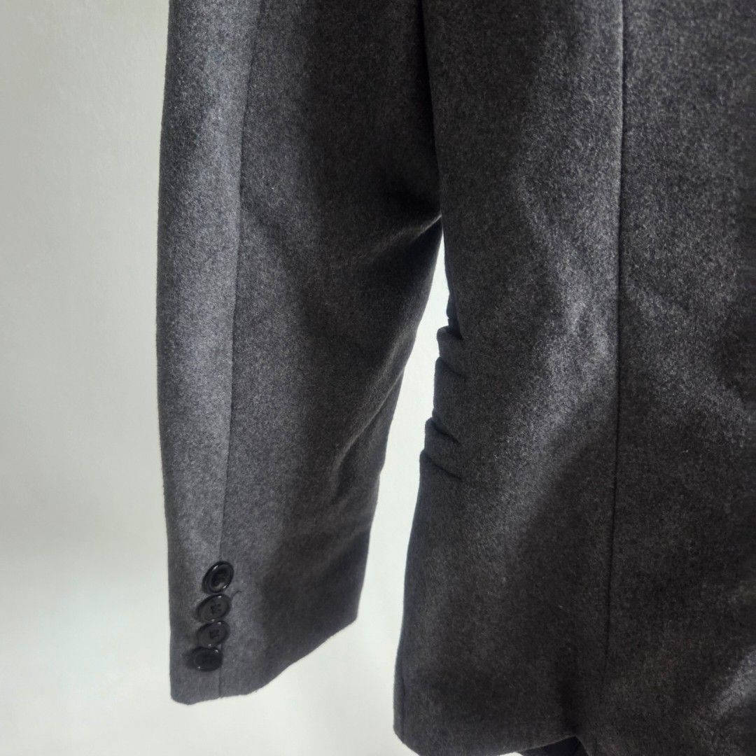 Jacket (Category: Coats, Jackets and Outerwear) located in Singapore. Submitted by trx123 (Listing ID 1421202433, Image 4). Description: - Grey jacket, size L - Classic design - Button details - Versatile style.
