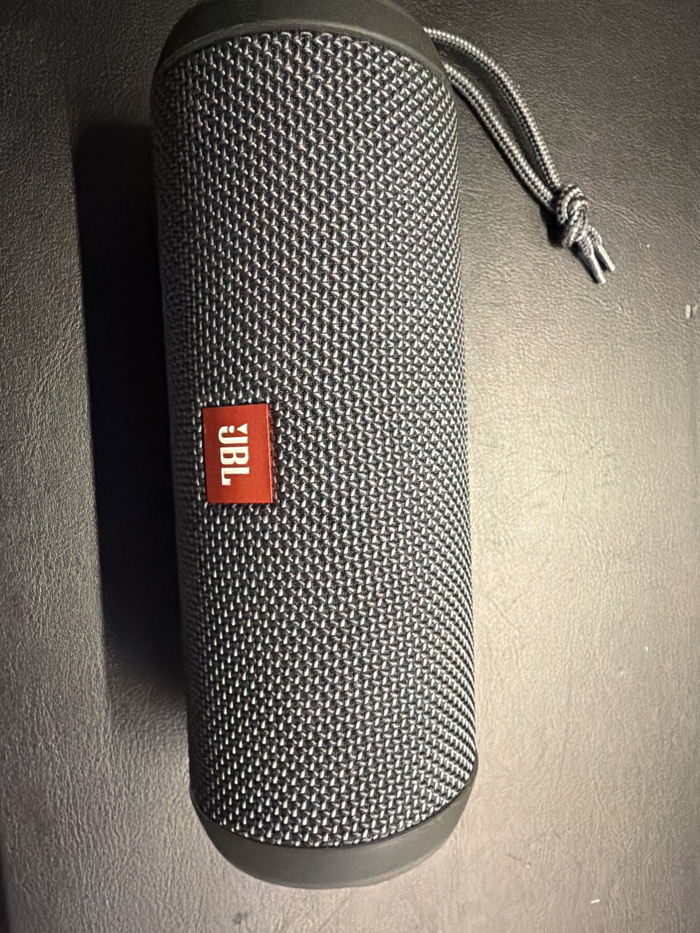 JBL Flip 5 Portable Bluetooth Speaker