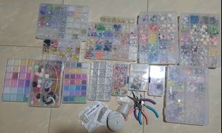 Assorted Beads for Jewelry Making, Hobbies & Toys, Stationery & Craft ...