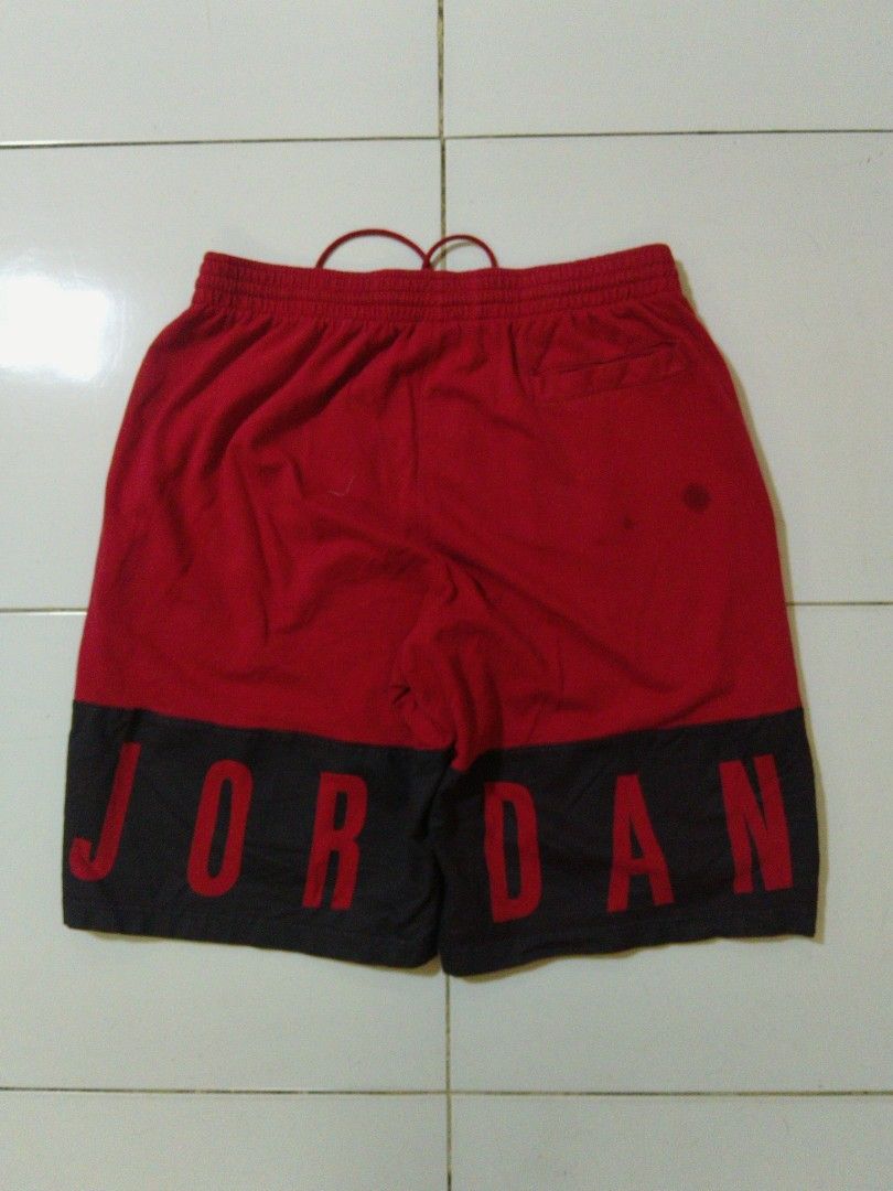 Jordan two tone back script (Category: Shorts) located in Batangas. Submitted by dre1stuff (Listing ID 1421164817, Image 2). Description: w - 33x38 l - 23 9/10 color rate may konting discoloration hindi mo iindahin .