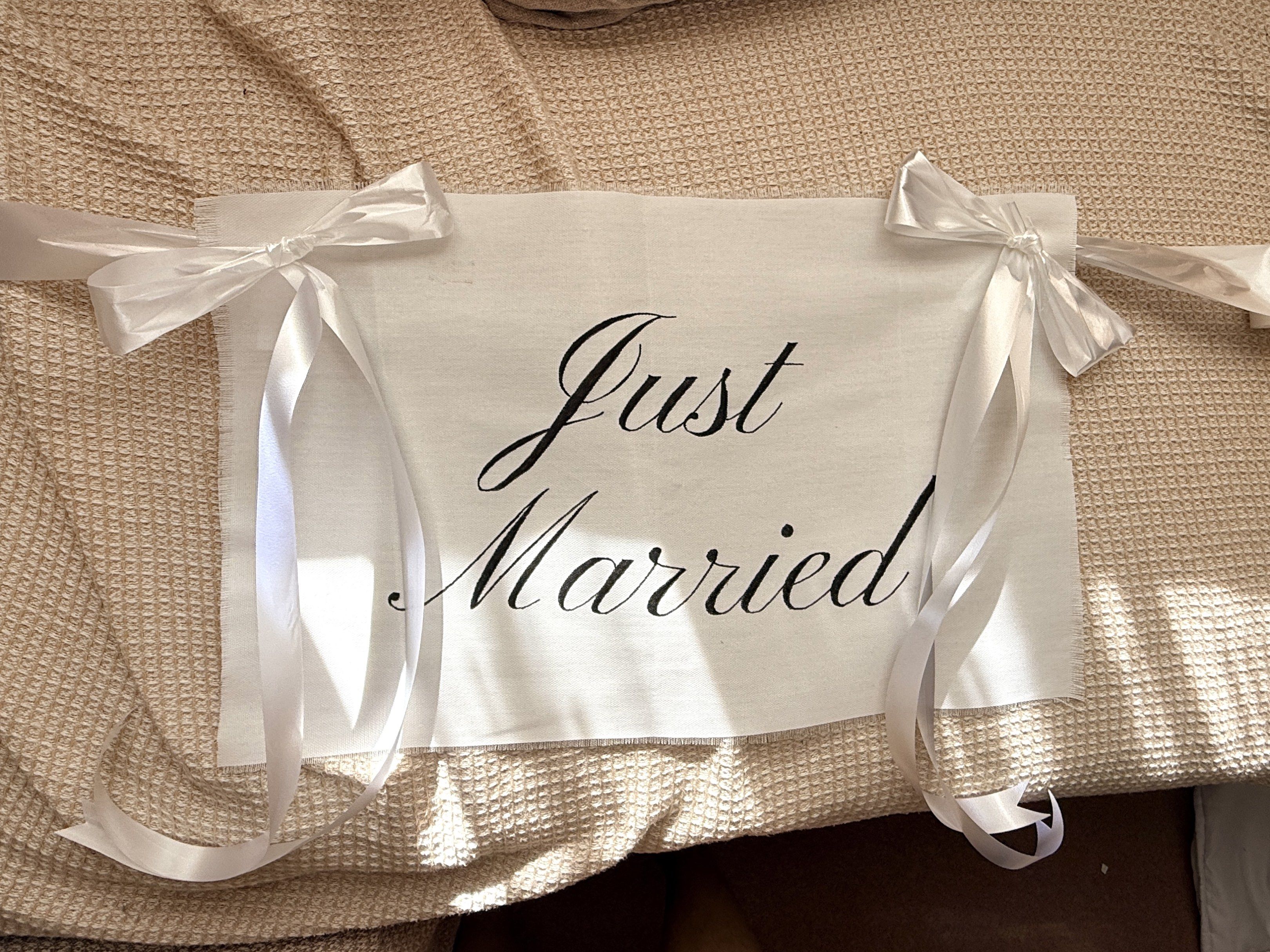 Just Married Car Sign & Wedding Accessories (Category: Occasions & Party Supplies) located in Cavite. Submitted by camiidmd (Listing ID 1421129209, Image 1). Description: - "Just Married" car sign with white ribbons - Arrhae pillow - Ring pillow - White candles for ceremony (Pwede ko po ayusin para magmukang bago).