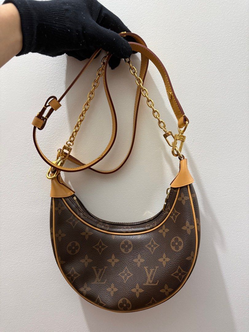 Louis Vuitton Monogram Loop Bag (Category: Luxury Bags & Wallets) located in Pasig City. Submitted by polarpixie (Listing ID 1421284821, Image 2). Description: Excellent condition With dust bag Master copy/grade/ store entry.