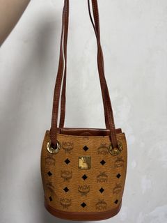 （分類：）位於 。 由 peachflower90 提交（商品編號 1421242490，圖片 1）。簡介： 。