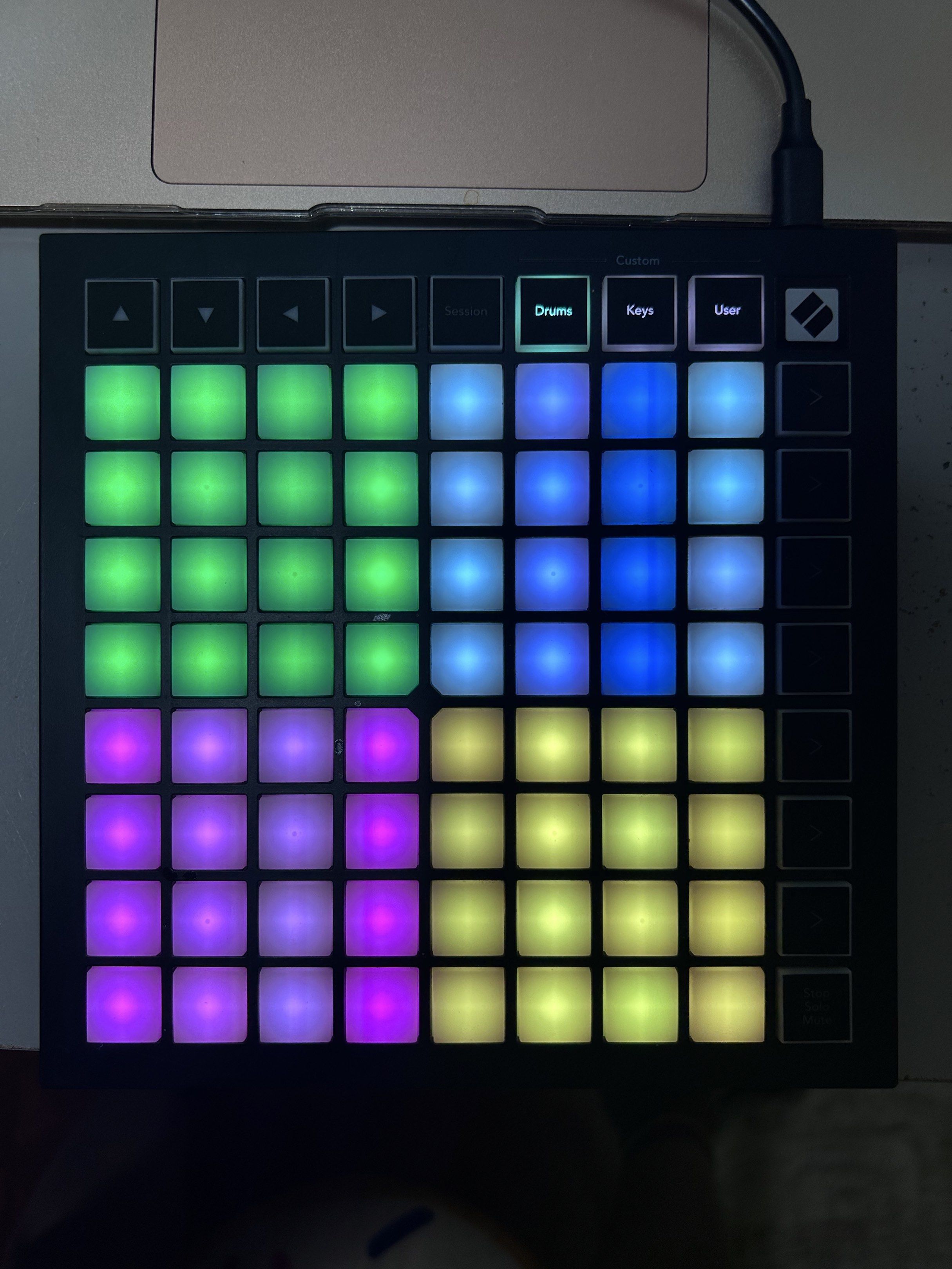 Novation Launchpad Mini MK3 – Excellent Condition – With USB Cable (Category: Musical Instruments) located in Dumaguete. Submitted by bunchings.books (Listing ID 1421280975, Image 1). Description: Title: Novation Launchpad Mini MK3 – Excellent Condition – With USB Cable Price: ₱4,350 Description: Novation Launchpad Mini MK3 for sale. ✔ Fully functional ✔ All pads responsive and RGB lights working ✔ Very good cosmetic condition ✔ USB cable include