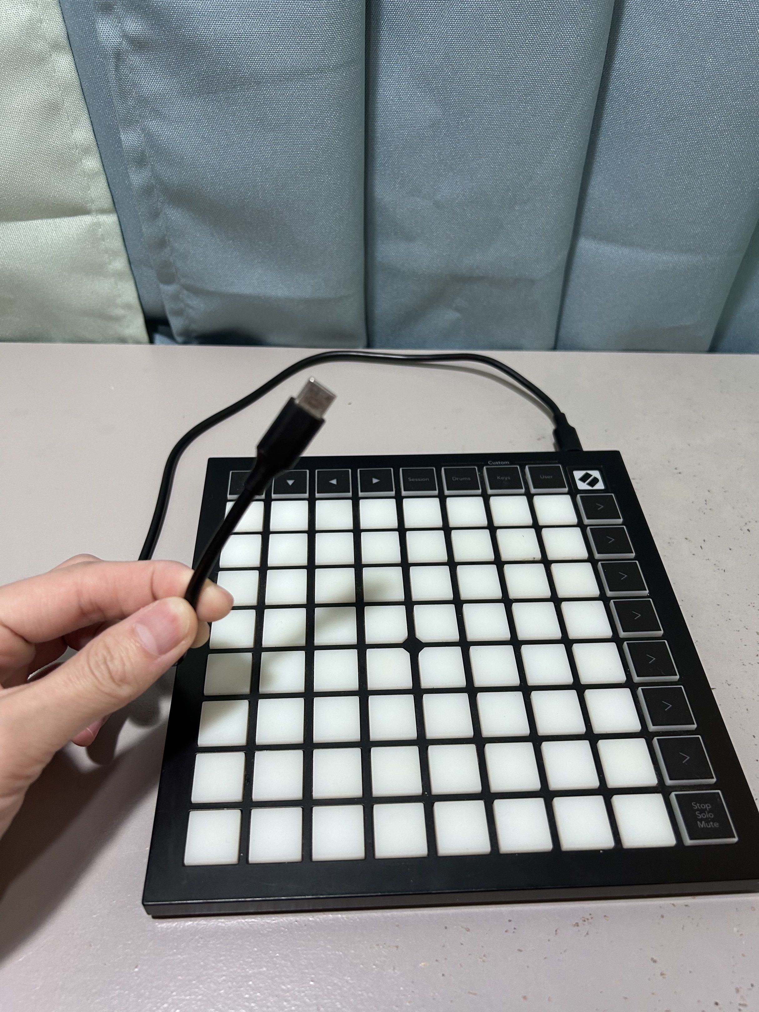 Novation Launchpad Mini MK3 – Excellent Condition – With USB Cable (Category: Musical Instruments) located in Dumaguete. Submitted by bunchings.books (Listing ID 1421280975, Image 3). Description: Title: Novation Launchpad Mini MK3 – Excellent Condition – With USB Cable Price: ₱4,350 Description: Novation Launchpad Mini MK3 for sale. ✔ Fully functional ✔ All pads responsive and RGB lights working ✔ Very good cosmetic condition ✔ USB cable include