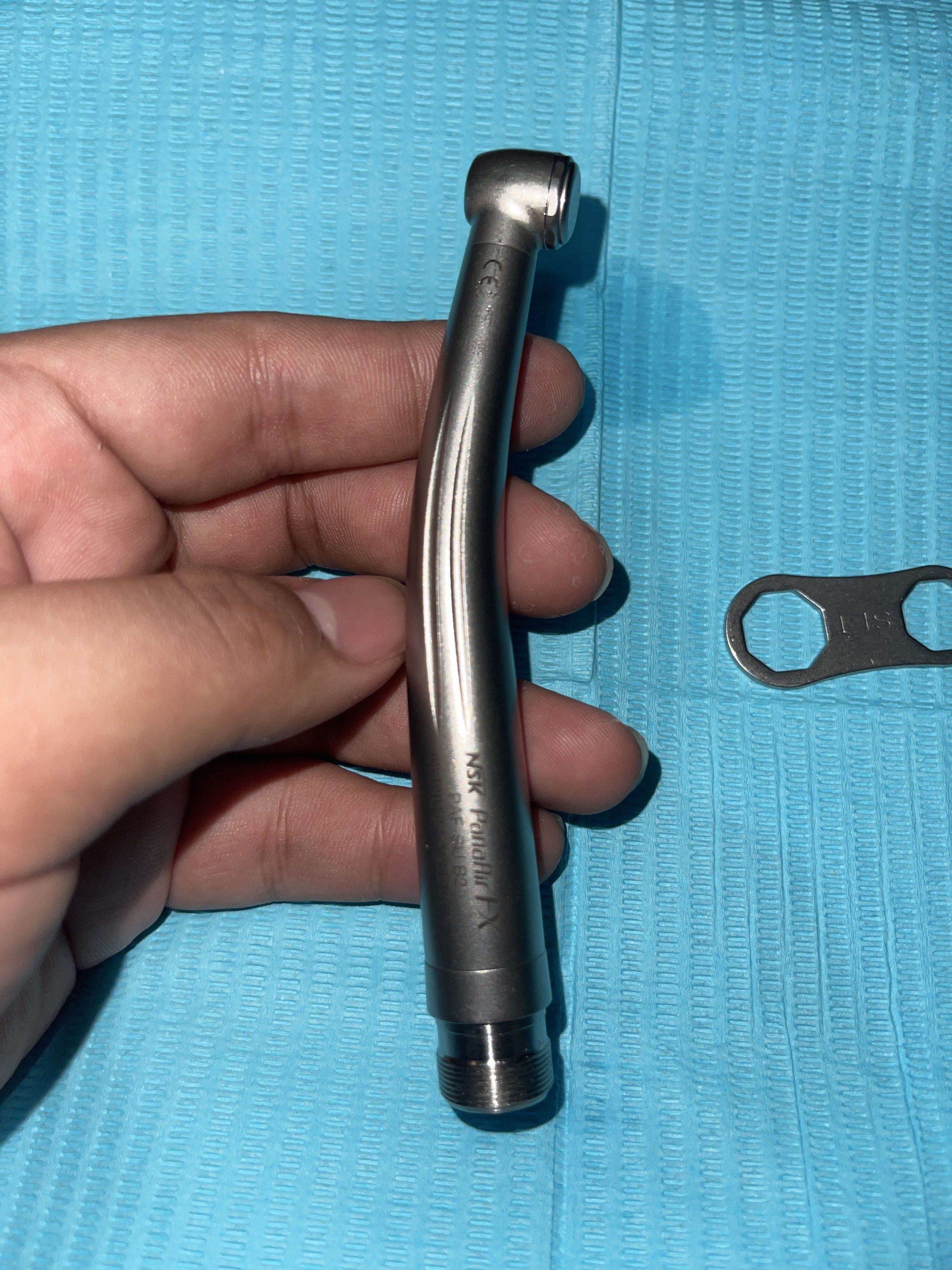 NSK PanaAir FX HIGHSPEED HANOPIECE PUSH TYPE (Category: Announcements) located in Manila. Submitted by john56754 (Listing ID 1421037868, Image 3). Description: FS: Original NSK PanaAir PUSH-TYPE High-Speed Hand-piece - P6,800 No history of repair Never damaged Still in excellent condition Used na pero 3 times palang nagagamit Good condition Last price napo.