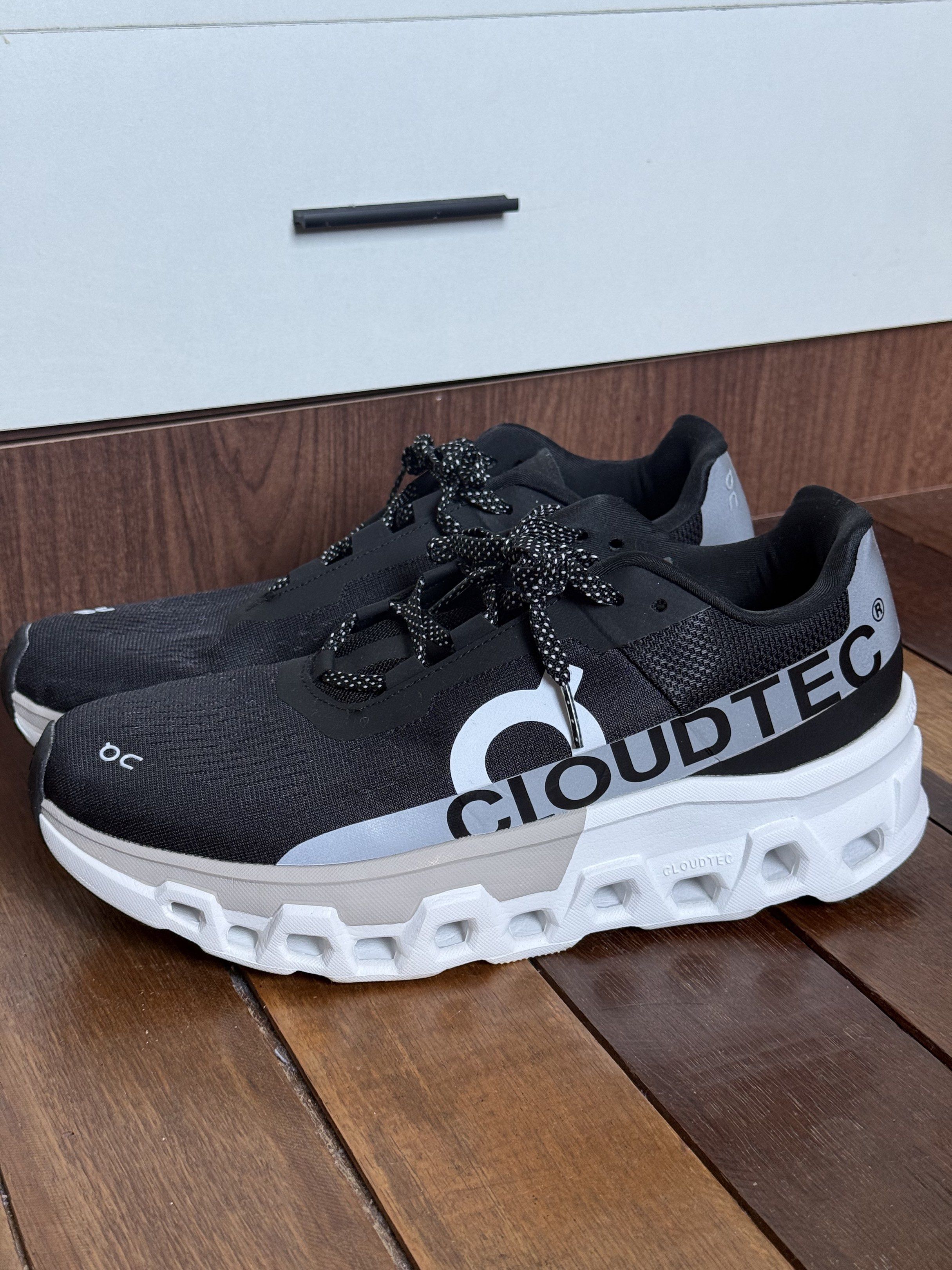 ON RUNNING CLOUD MONSTER 2 SHOES FOR MEN (Category: Sneakers) located in Baguio. Submitted by theabcstoreph (Listing ID 1421130526, Image 1). Description: ON RUNNING CLOUD MONSTER 2 SHOES FOR MEN -no box, from Ukay source -with signs of usage only, no flaws -needs cleaning only -actual photos posted -US10, 44EURO, 28CM.