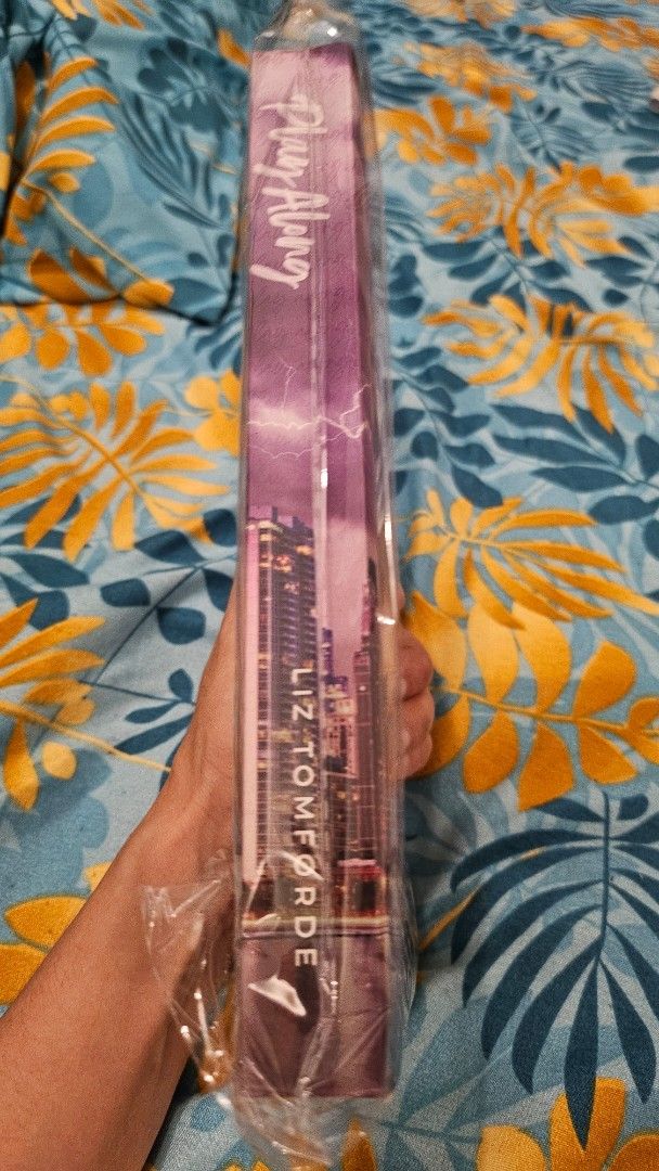 Play Along (Category: Storybooks) located in Mandaluyong City. Submitted by __camscams__ (Listing ID 1421118933, Image 3). Description: Hi! I'm selling US indie version of Play Along by Liz Tomforde for 700 only plus SF. Bought it for 1,100 but the seller did not mention that it has crease on the spine 😭 I already bought a new copy of this book. Message me for more pics. Thanks!.