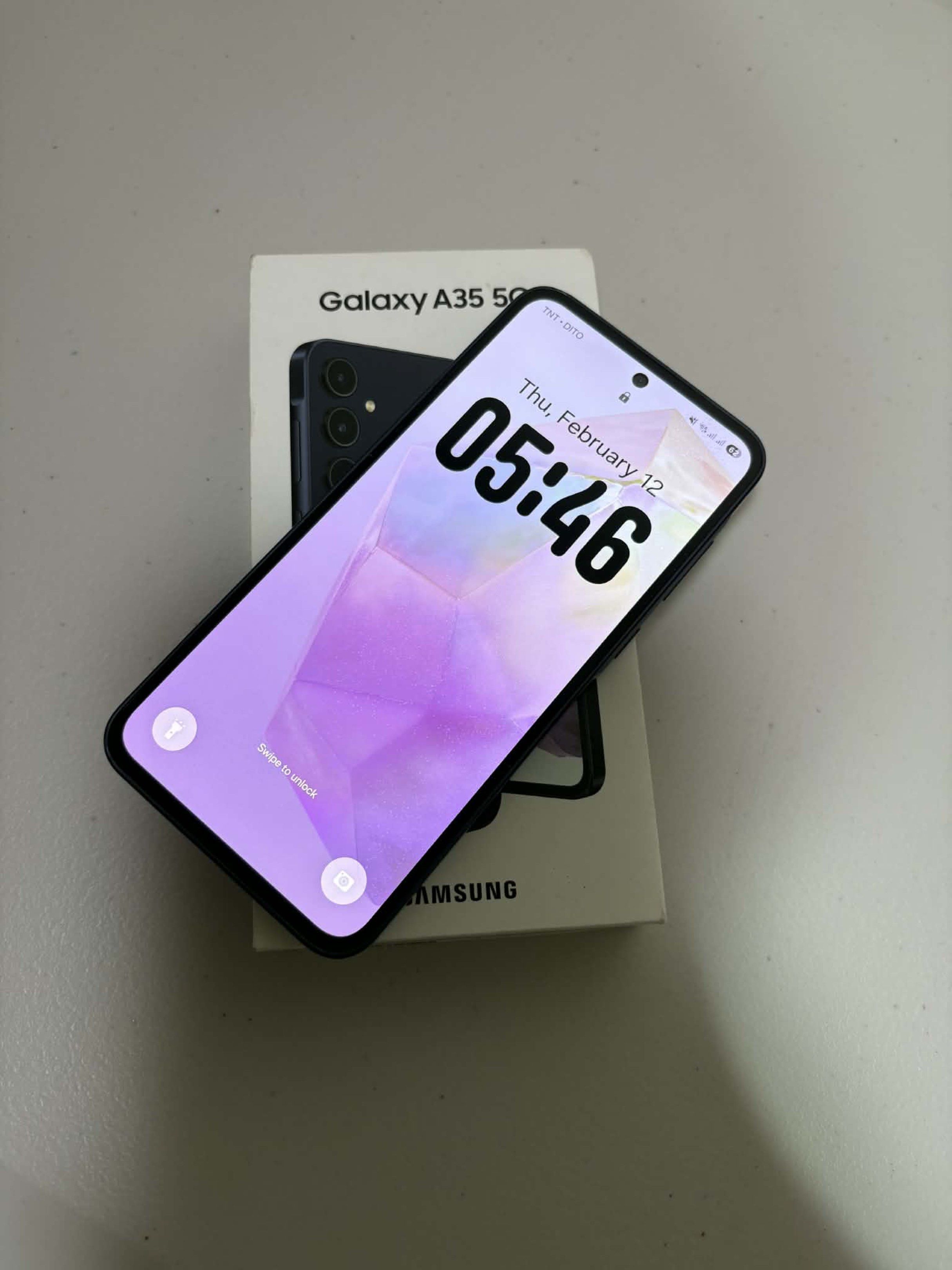 Samsung Galaxy A35 256GB | 8GB (Category: Samsung) located in Makati City. Submitted by junkhmail (Listing ID 1421259709, Image 1). Description: - selling for a friend, device location: bacolod - Samsung A35 5G 8GB | 256GB Awesome Navy Display: 6.6" FHD+ Super AMOLED, 120Hz refresh rate, high brightness. Cameras: 50MP OIS Main, 8MP Ultrawide, 5MP Macro, 13MP Front. Processor: Samsung Exynos 1380 (Octa-Core). Battery: 5000mAh with 25W Super Fast C