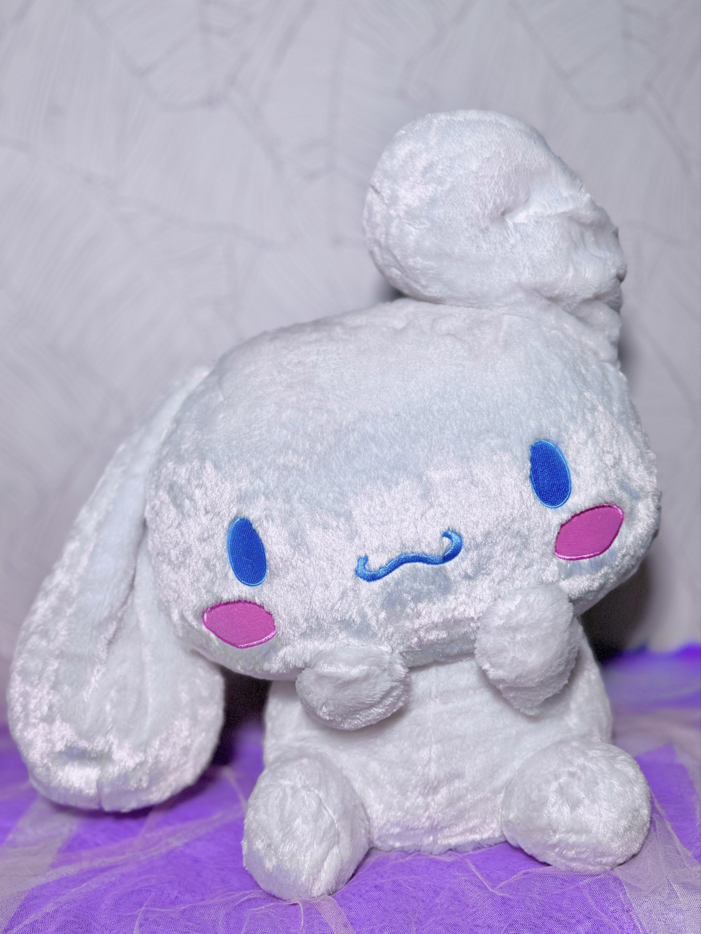 Sanrio Jumbo Cinnamoroll Plush (Category: Plushies & Soft Toys) located in Manila. Submitted by dreamland.mnl (Listing ID 1421213836, Image 2). Description: Brandnew from Japan 21 Inches Big .